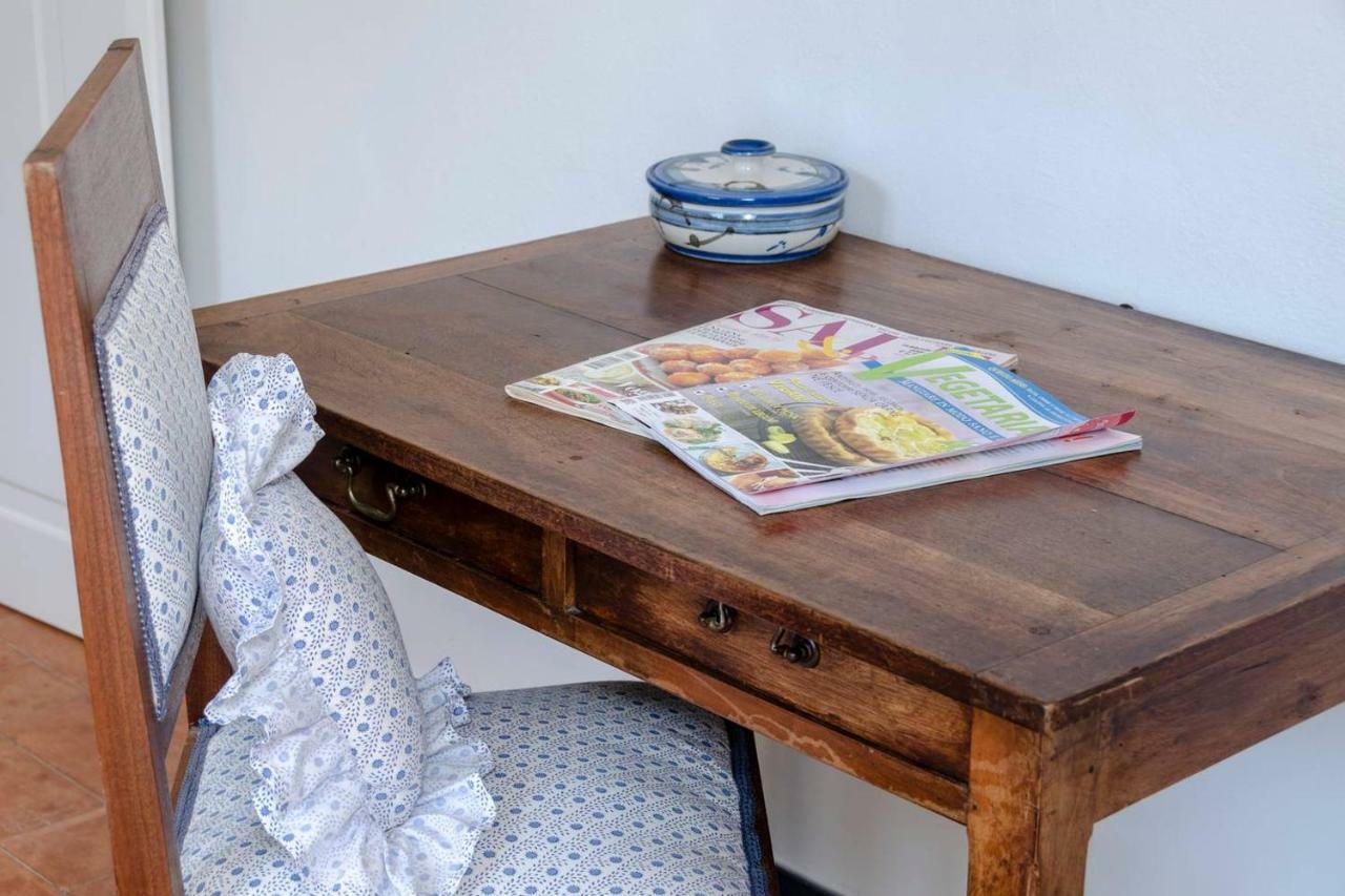 Joivy Lovely Apt For 2, With Terrace And Lovely View Διαμέρισμα Βερνάτσα Εξωτερικό φωτογραφία