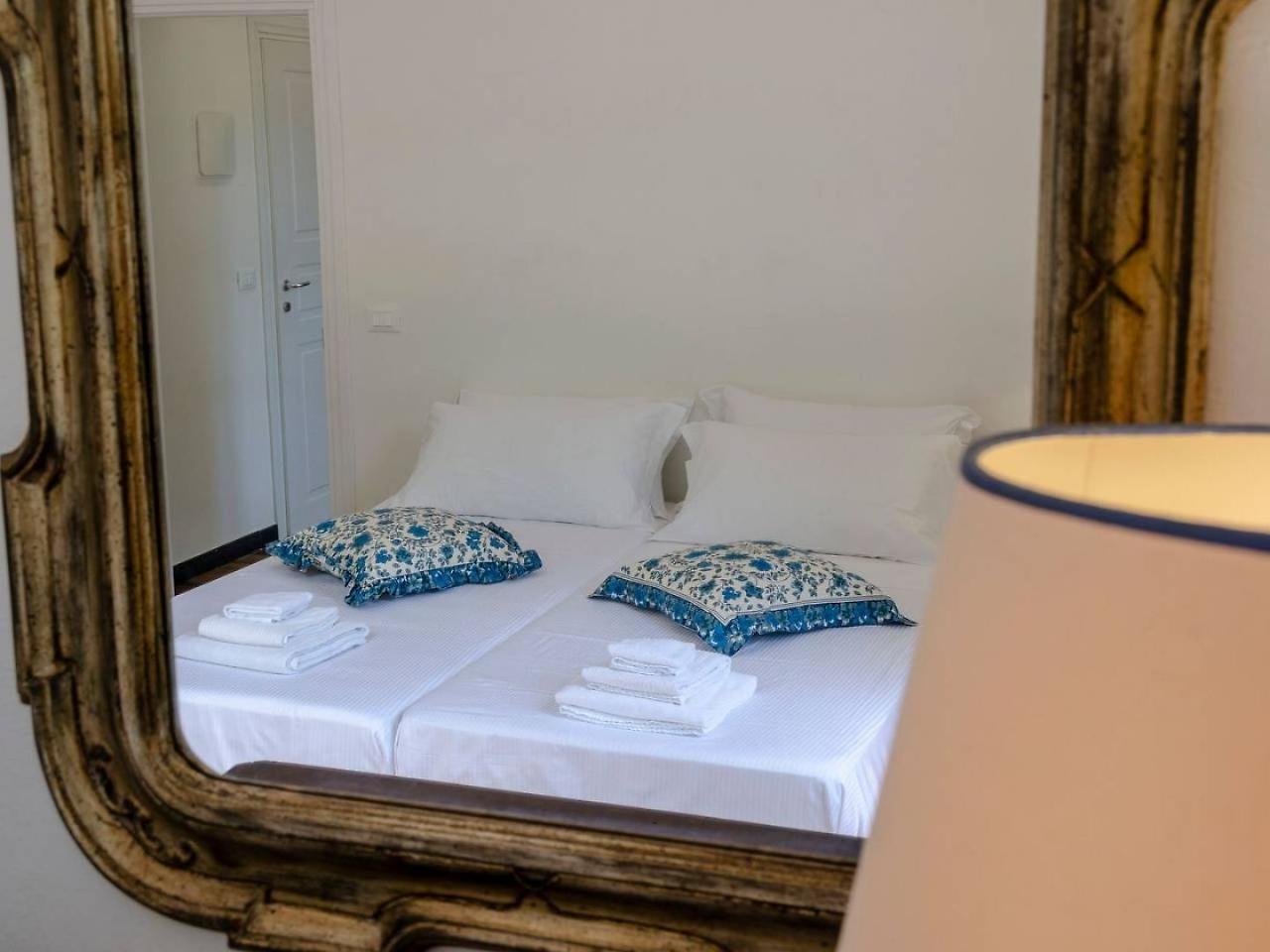 Joivy Lovely Apt For 2, With Terrace And Lovely View Διαμέρισμα Βερνάτσα Εξωτερικό φωτογραφία