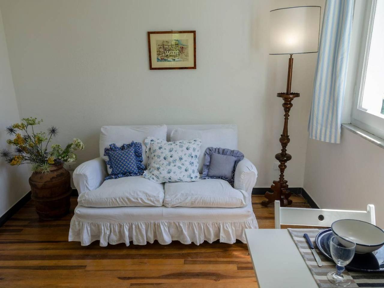 Joivy Lovely Apt For 2, With Terrace And Lovely View Διαμέρισμα Βερνάτσα Εξωτερικό φωτογραφία